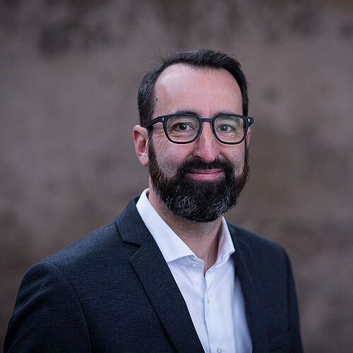 Das Foto zeigt Alumnus Markus Loschinsky.