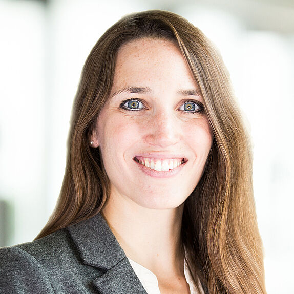 Das Foto zeigt Alumna Vanessa Sommer.