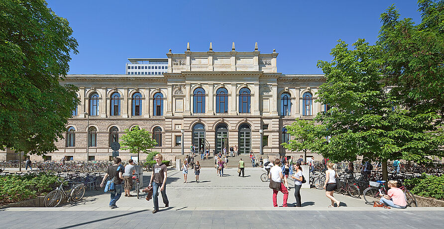 Blick auf das Altgebäude der TU Braunschweig