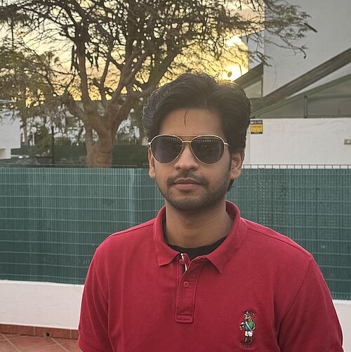 Das Foto zeigt Alumnus Vivek Ramayanam.