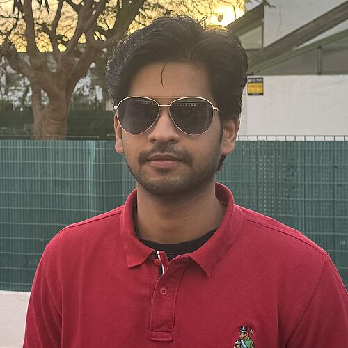 Das Foto zeigt Alumnus Vivek Ramayanam.