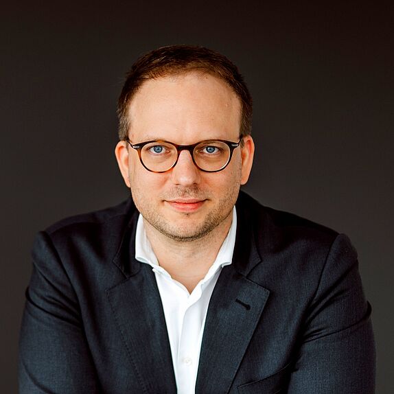 Das Foto zeigt Alumnus Moritz Grobe.