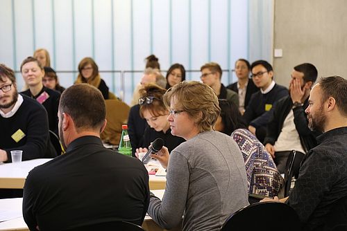 Diskussion am Runden Tisch 