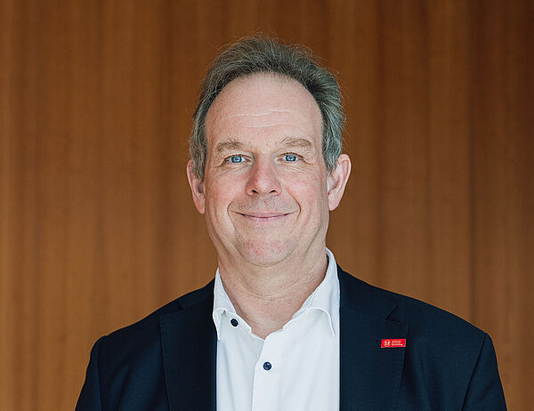 Portrait Prof. Dr. Gert Bikker