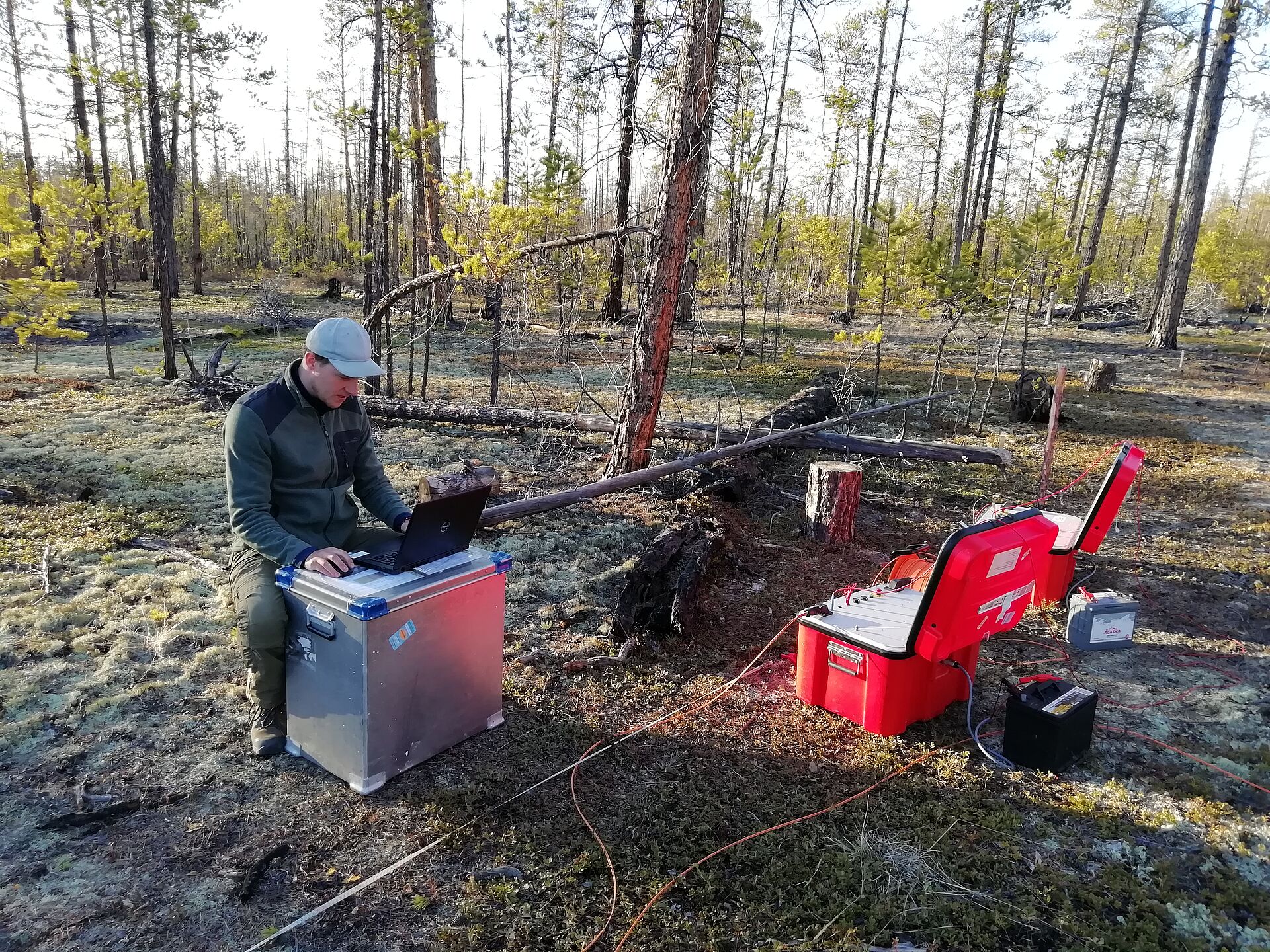 Messungen zu Detektion von Permafrost in Sibirien, Waldgebiet nahe der Stadt Jakutsk