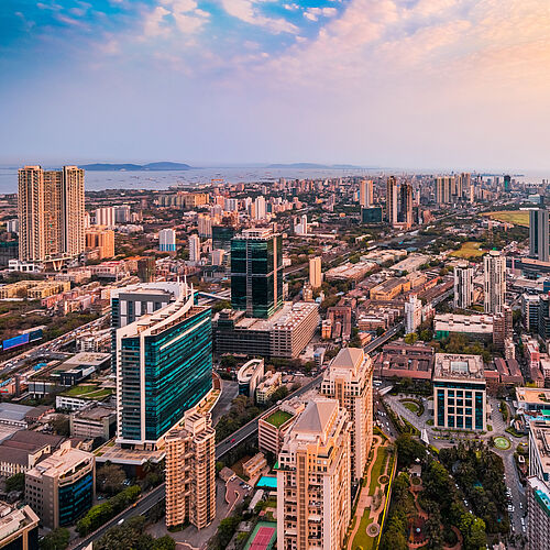 Ausblick auf Mumbai Downtown von einem Hochhaus
