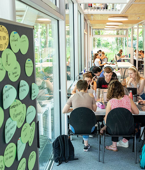 Gruppenarbeit im Studierendenhaus