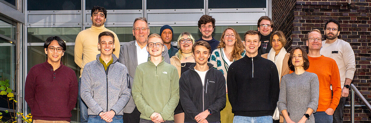 [Translate to English:] Gruppenfoto Abteilung Mobilfunksysteme 