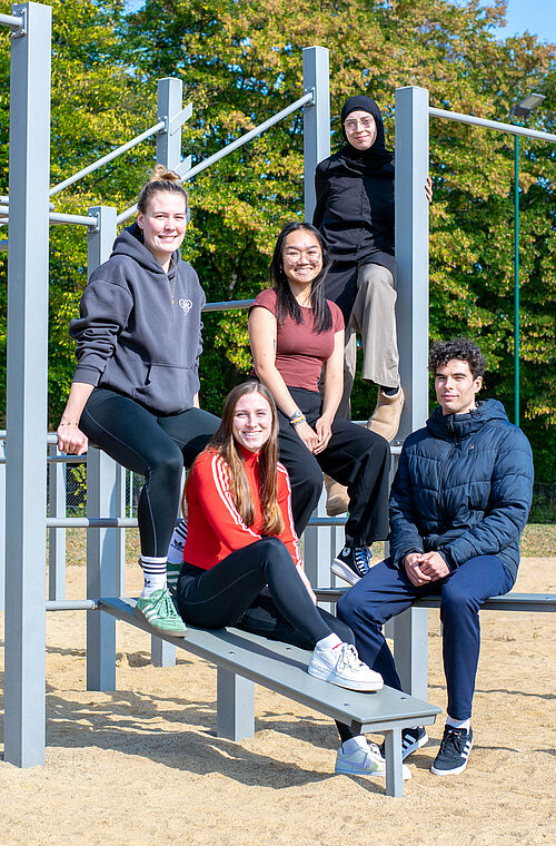Gruppenbild neue Mitarbeitende