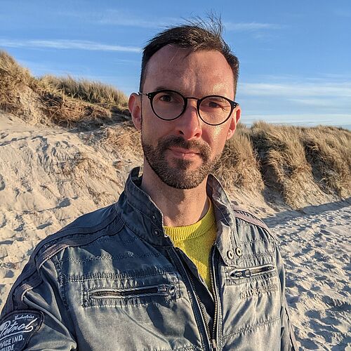 Das Foto zeigt Alumnus René Sass.
