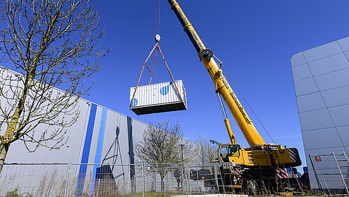 Anlieferung der Metalhybridsspeicher am NFF im APril 2026