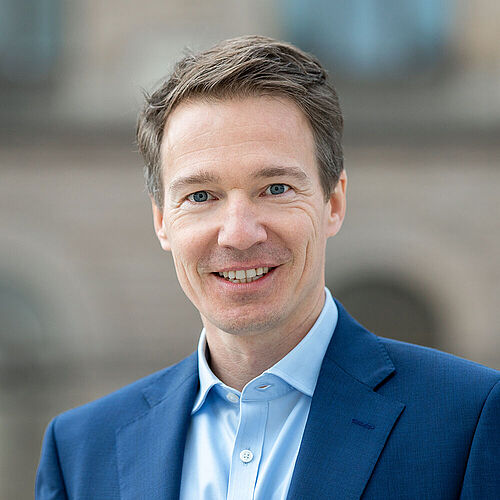 PrProfessor Christof Backhaus ist neuer Leiter des Instituts für Marketing.