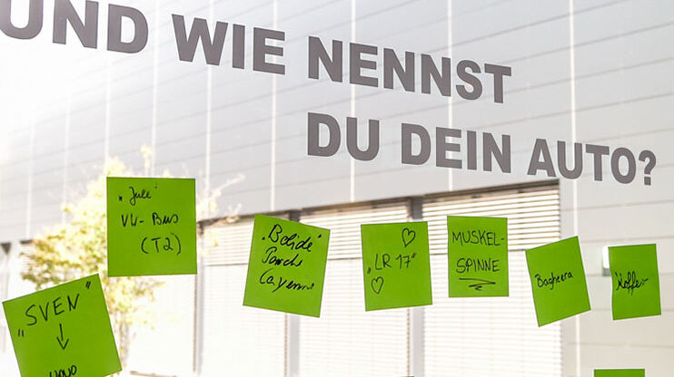 WIe nennst du dein Auto? Post-Its mit Spitznamen für die eigenen Autos