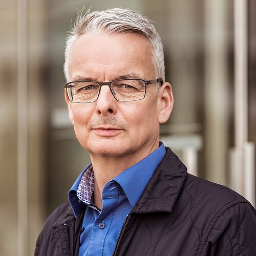 Das Foto zeigt Alumnus Malte Schumacher.