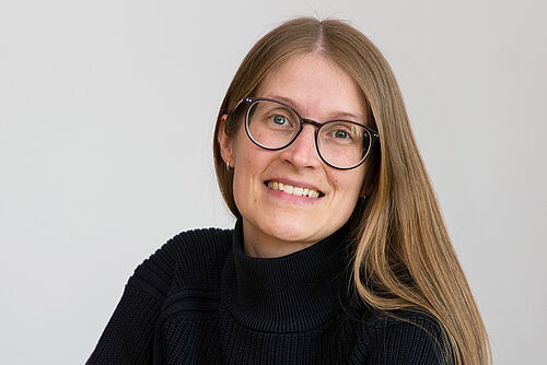 Dr. Leonie Heinze