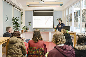 Vortragssituation während des Community Café zum Thema Fair Trade.