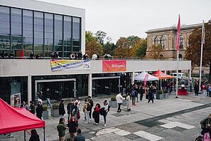 Ansicht des Audimax von Außen