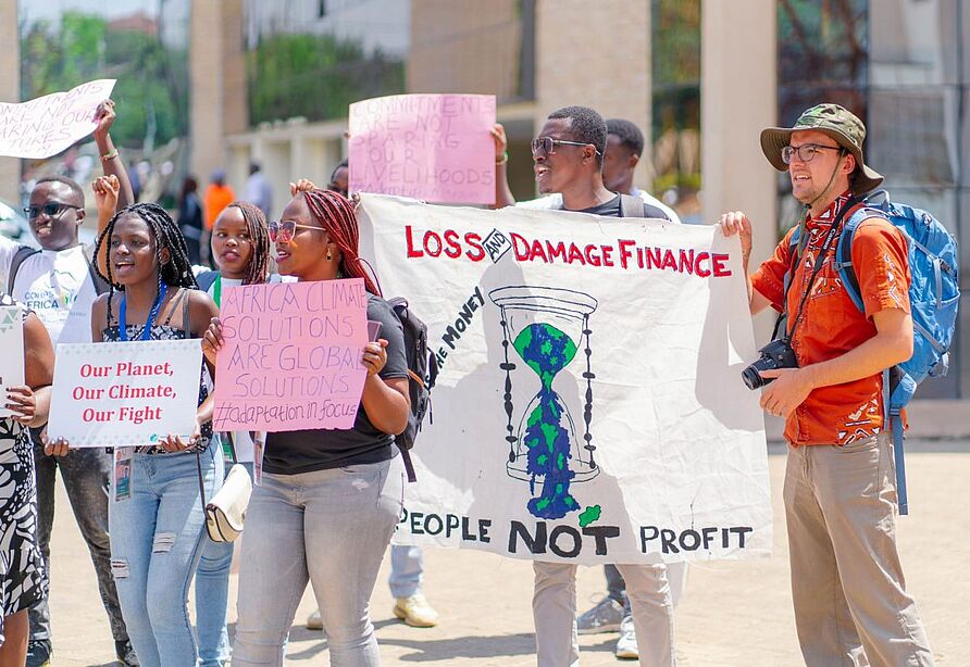 In meiner ersten Woche in Kenia fand in Nairobi der Africa Climate Summit statt. Dort war ich auf dieser Klimaschutzdemo.