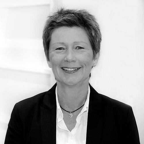 Das Foto zeigt Alumna Yvonne Henze.