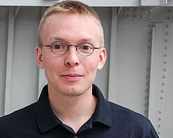 Carl-Simon Sandvoss Carl-Simon Sandvoss