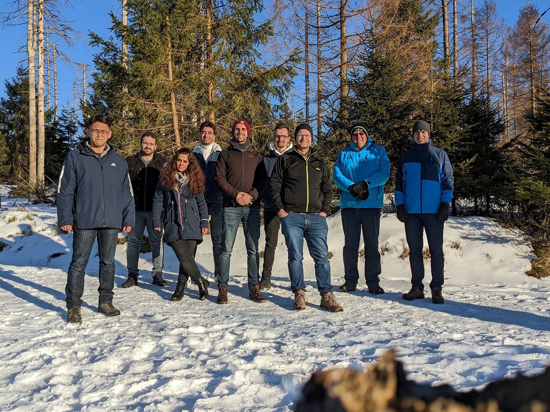 Gruppenfoto Mobilfunkgruppe im Schnee