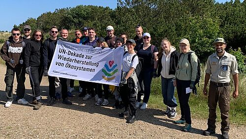 Naturschutzeinsatz im Projekt Sandküste