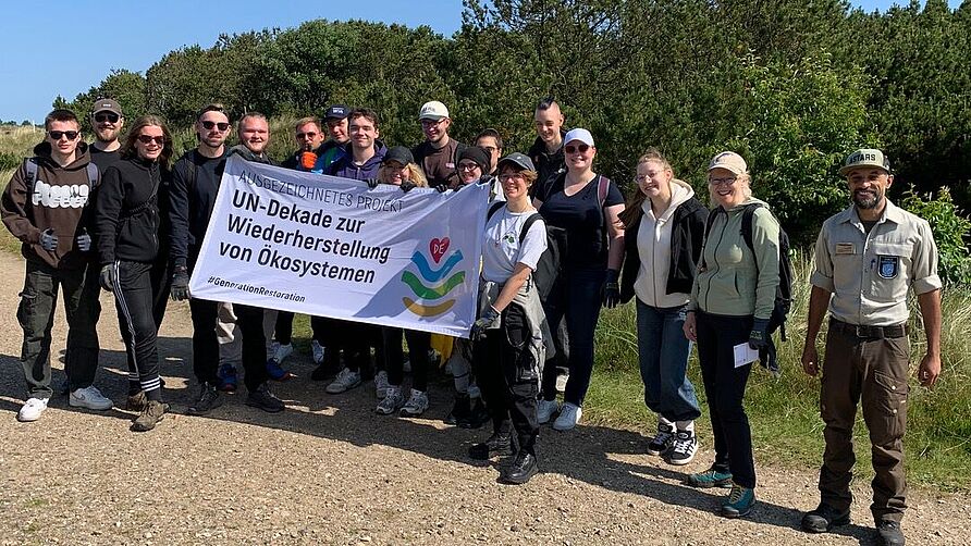 Naturschutzeinsatz im Projekt Sandküste