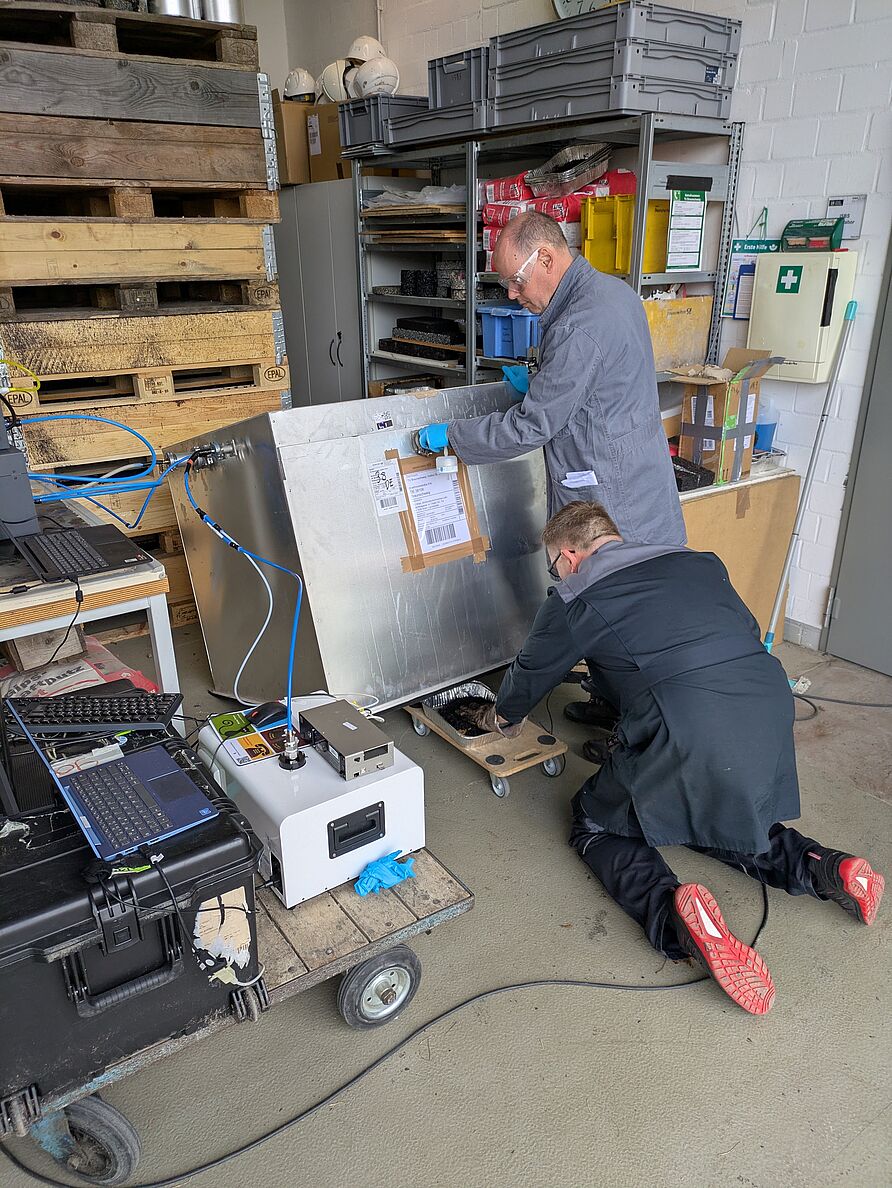 Emissionsmessungen an Asphalt