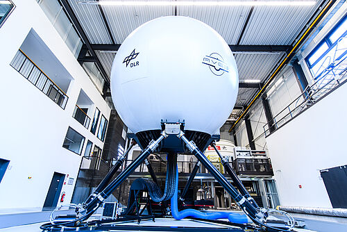 DLR – AVES (Air Vehicle Simulator) in Braunschweig