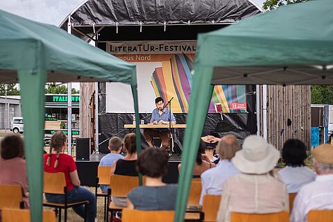 Literaturfestival; Yannic Han Biao Federer liest in Braunschweig
